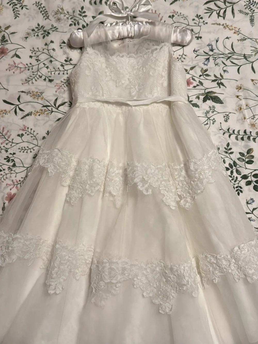 Ivory Lace Tiered Flower Girl Dress - Picture 1 of 4